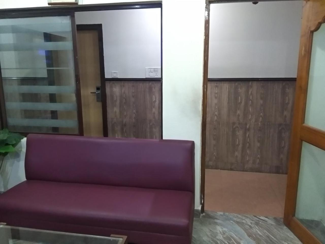 Sai Tirumala Residency تيروباتي المظهر الخارجي الصورة