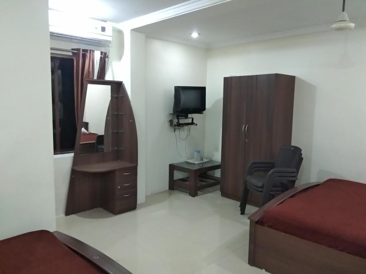 Sai Tirumala Residency تيروباتي المظهر الخارجي الصورة