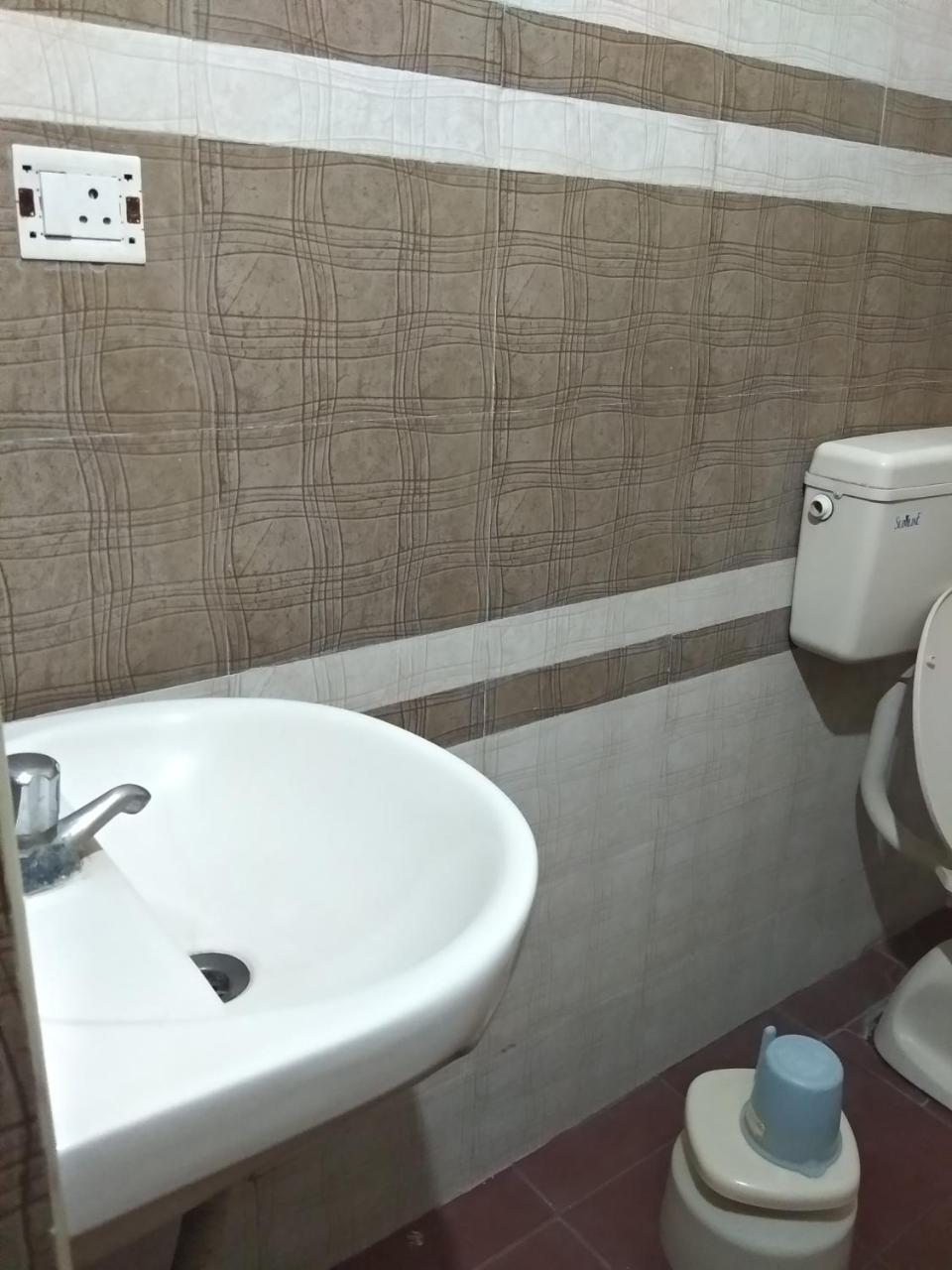 Sai Tirumala Residency تيروباتي المظهر الخارجي الصورة