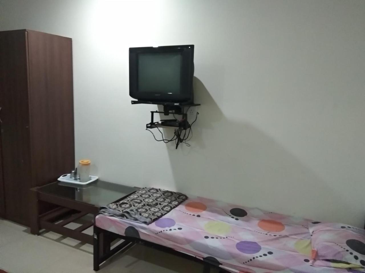 Sai Tirumala Residency تيروباتي المظهر الخارجي الصورة